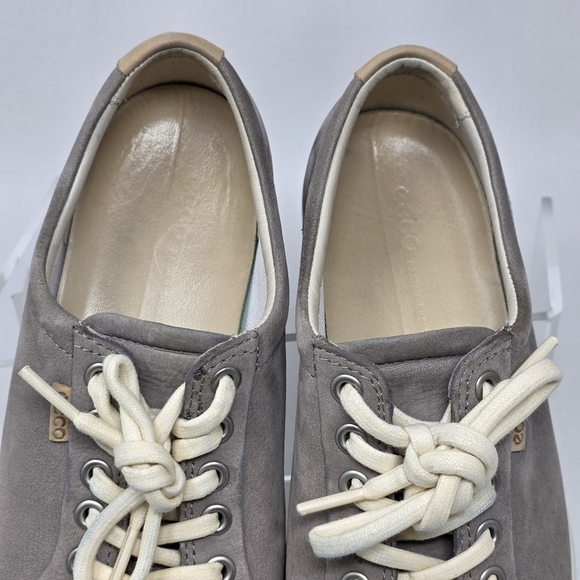 Ecco Soft-7 Runner Womens Size 7 Grey Nubuck Leather Casual Lace Up Pre-owned - Picture 9 of 10